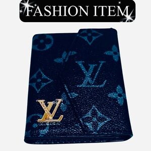 CARD HOLDER: Light & Dark Blue Checked w/Golden Accents, NWOT